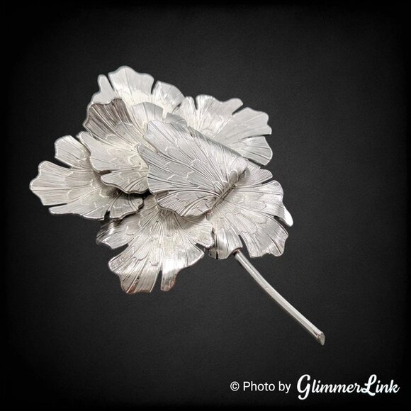 Vintage Coro Silver Tone Ginkgo Leaf Brooch - 1950s Mid Century Floral Pin - Picture 2 of 10